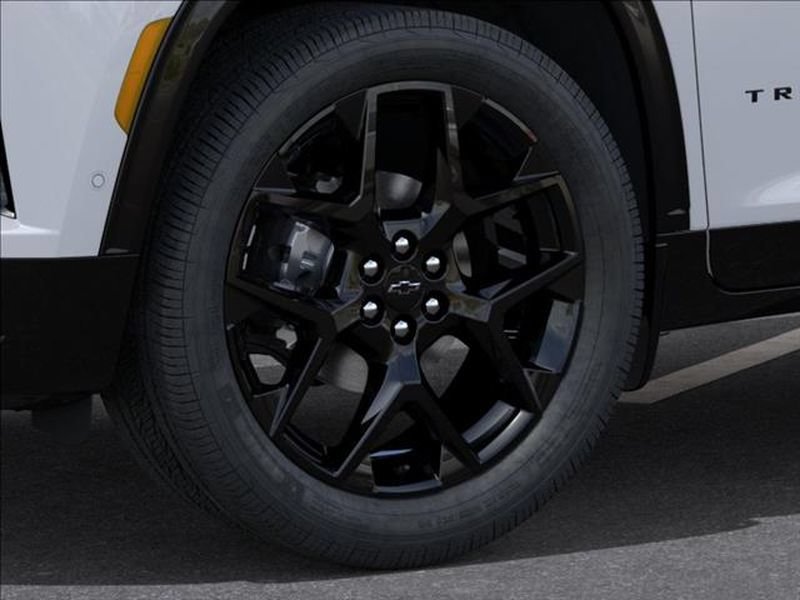 New 2026 Chevrolet Traverse RS w/ LPO, Floor Liner Package FWD image 9