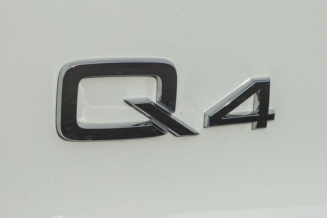 Used 2022 Audi Q4 e-tron Premium Plus image 5