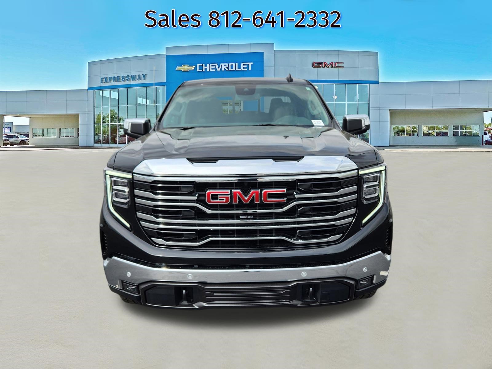 New 2026 GMC Sierra 1500 SLT image 2