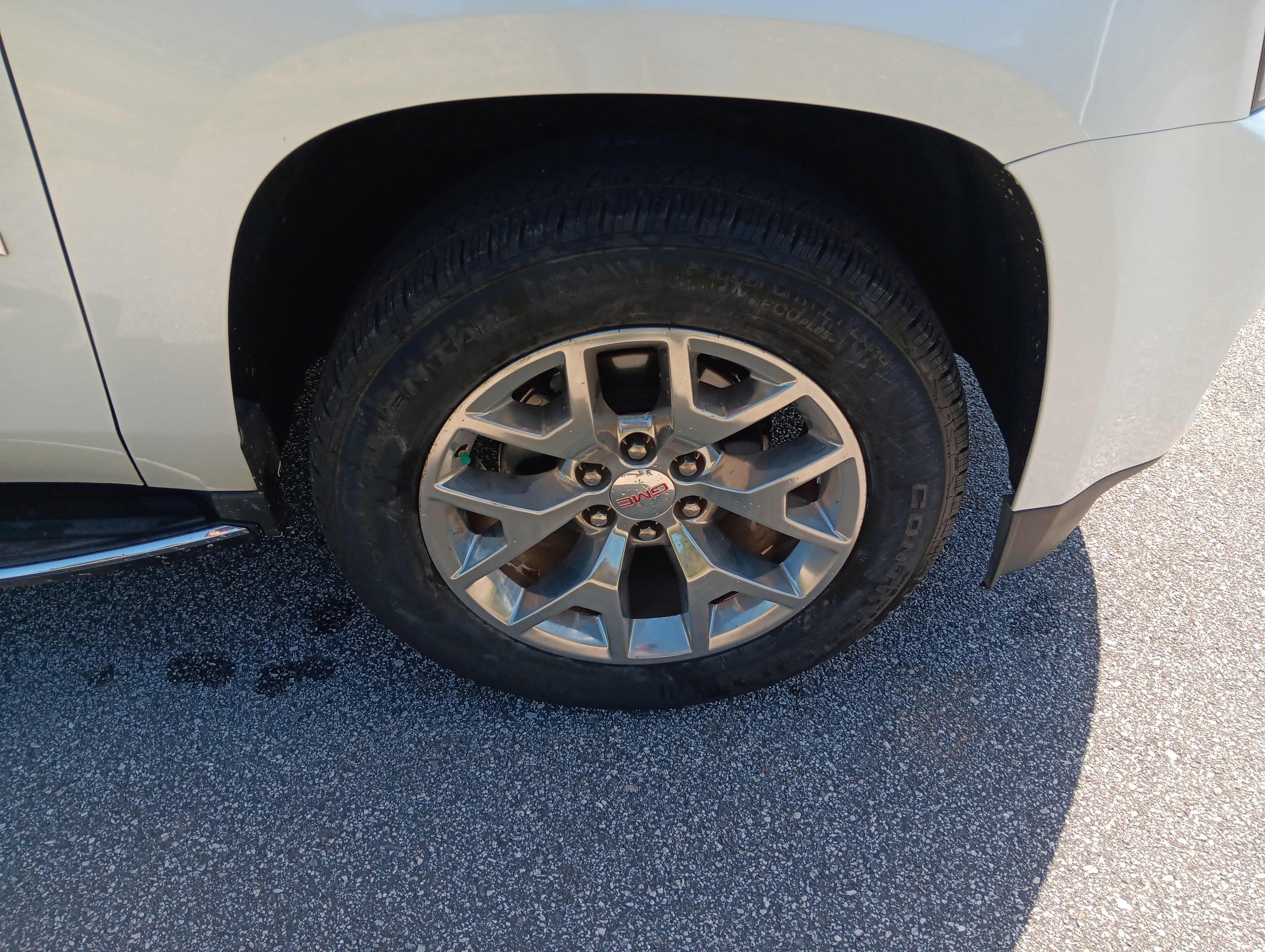 Used 2017 GMC Yukon SLT w/ Open Road Package image 7