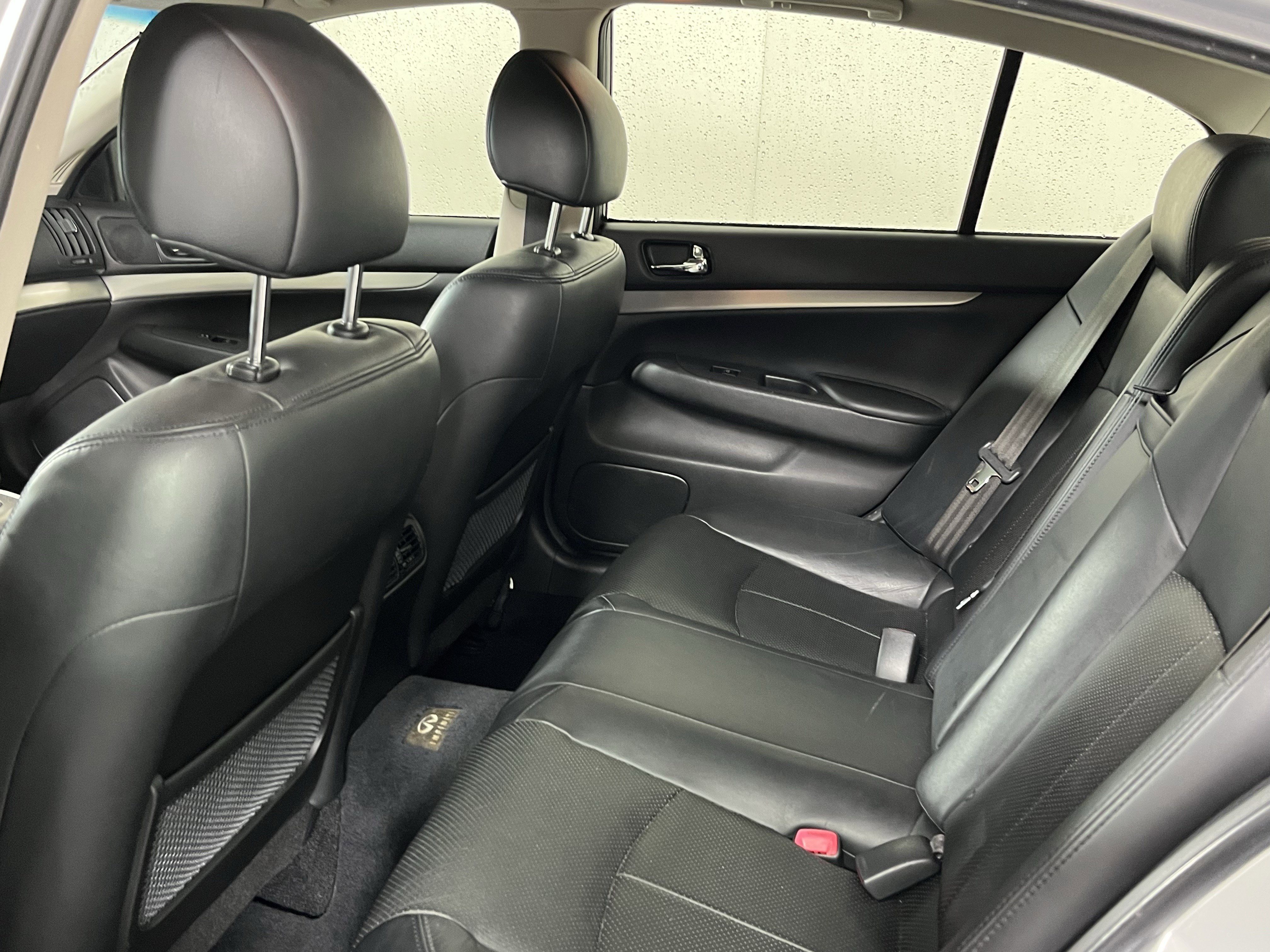 Used 2013 INFINITI G37 x w/ Premium Pkg image 13