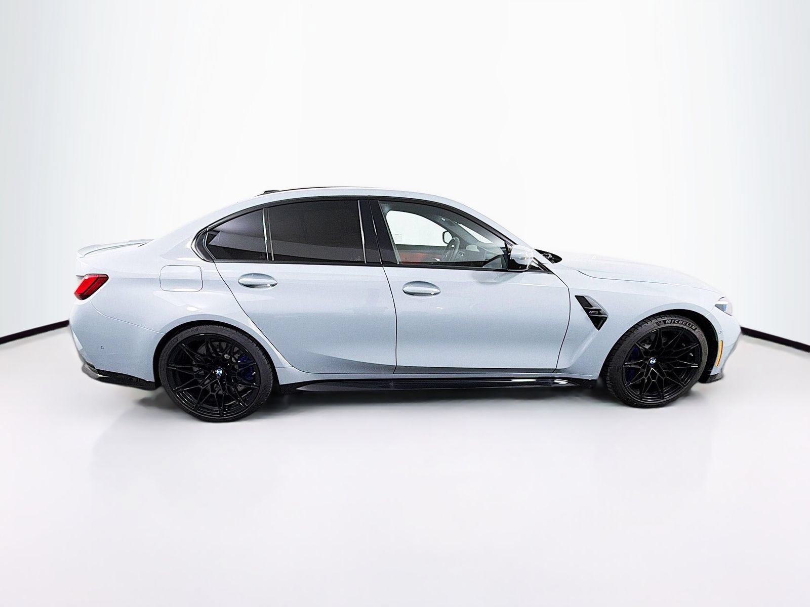 Used 2025 BMW M3 w/ Executive Package RWD image 8