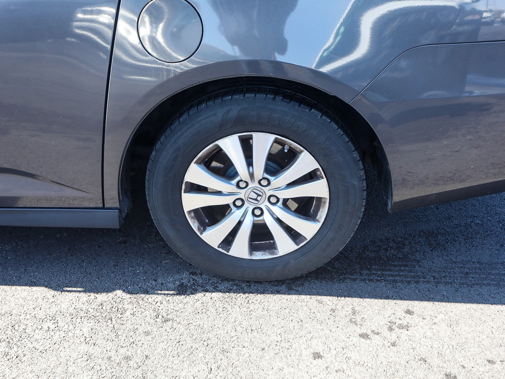 Used 2015 Honda Odyssey EX image 10