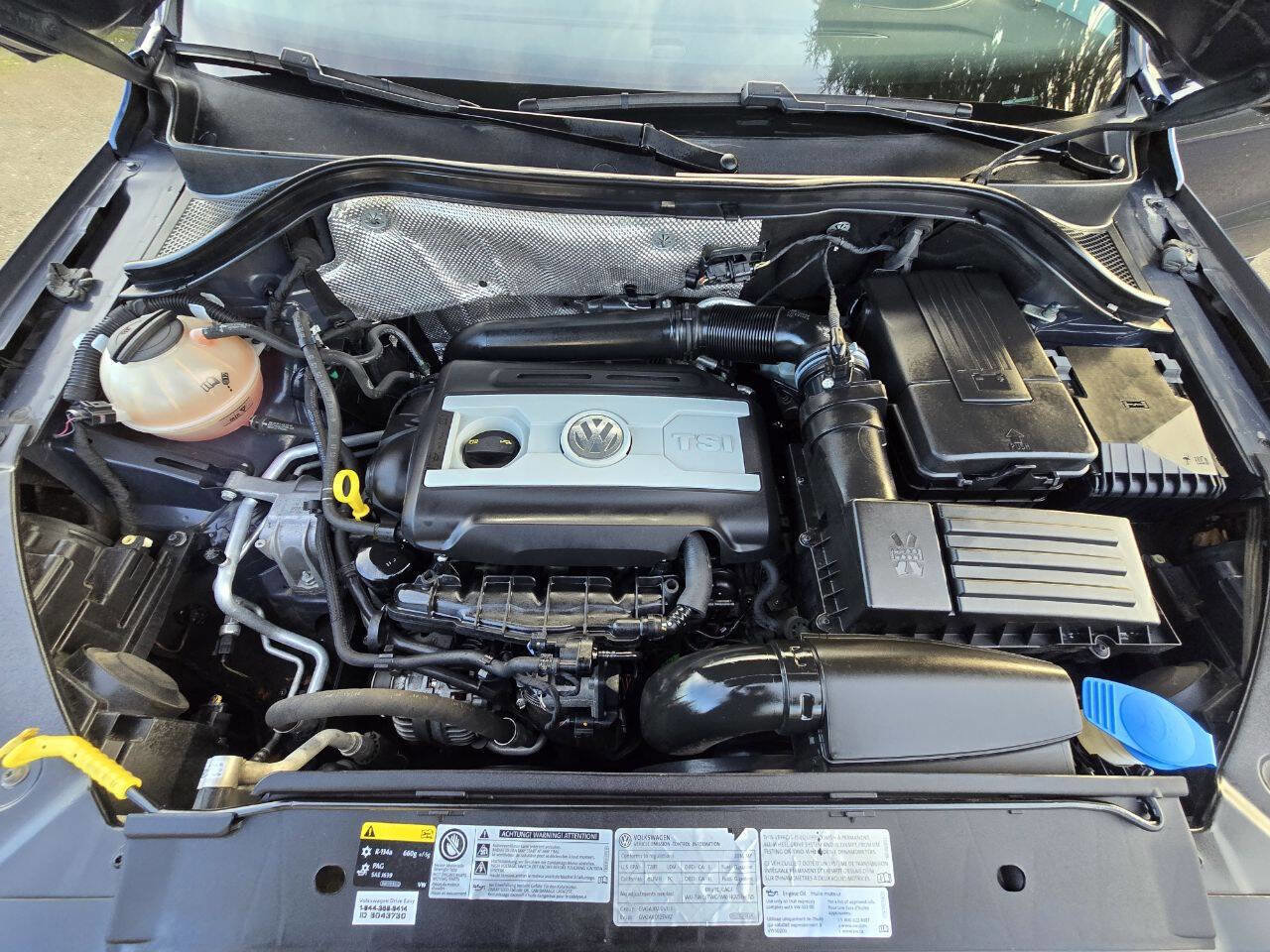 Used 2016 Volkswagen Tiguan S image 12