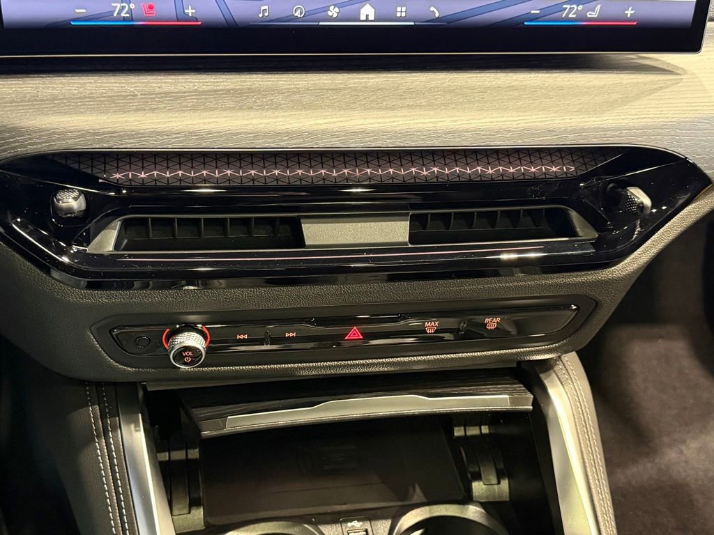New 2026 BMW 430i xDrive Coupe w/ M Sport Package AWD/4WD image 11