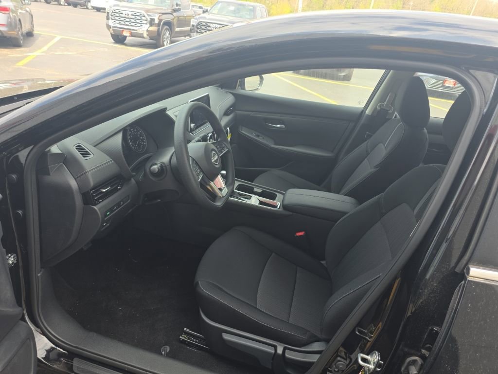 Certified 2025 Nissan Sentra SV w/ Trunk Package image 13