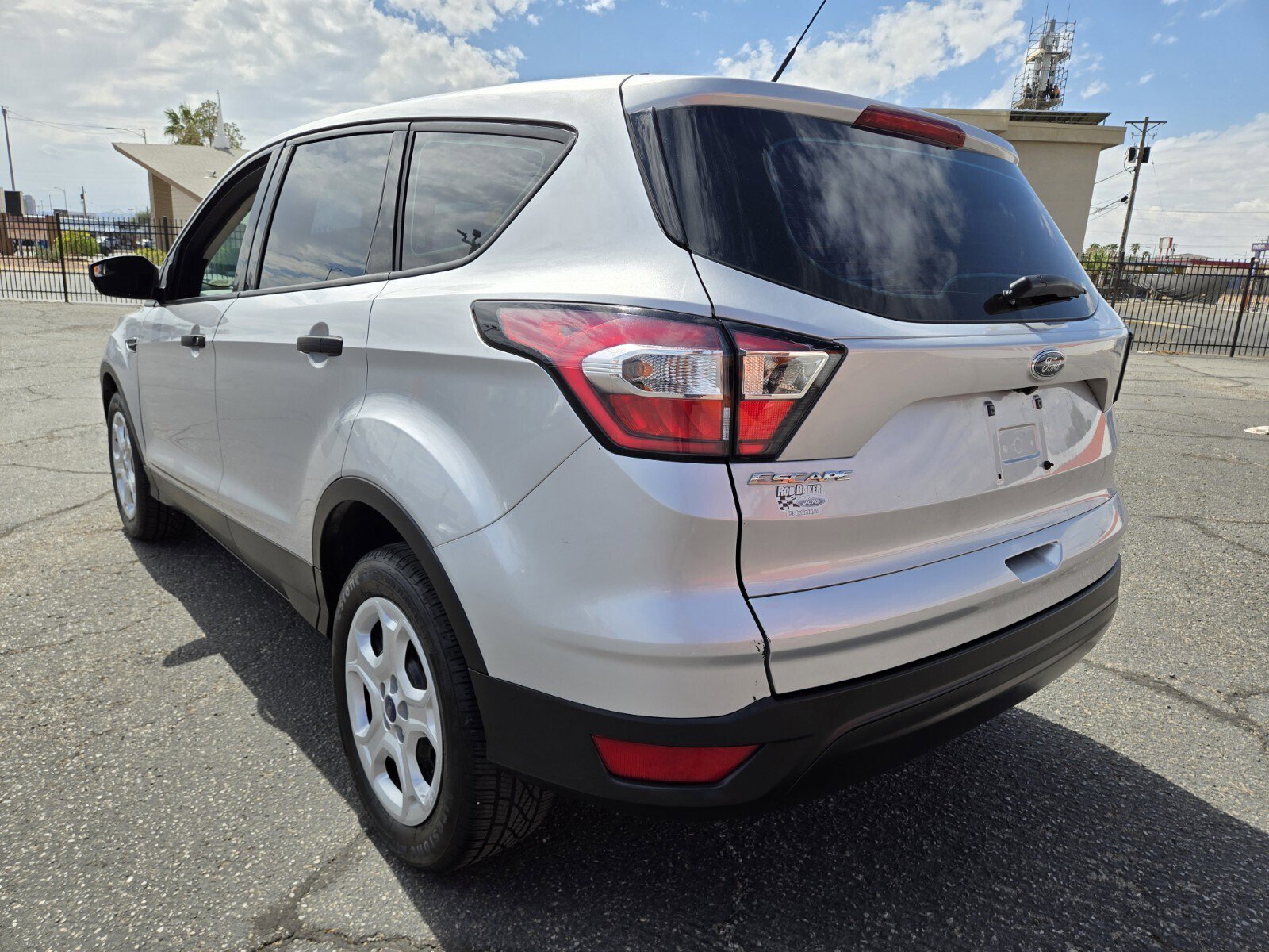 Used 2018 Ford Escape S image 3