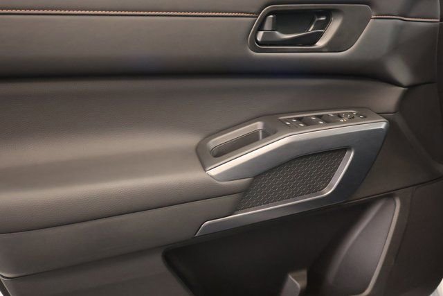 New 2025 Nissan Pathfinder Rock Creek image 9