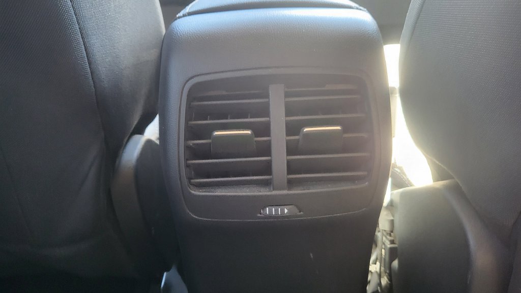 Used 2020 Ford Escape SE AWD/4WD image 25