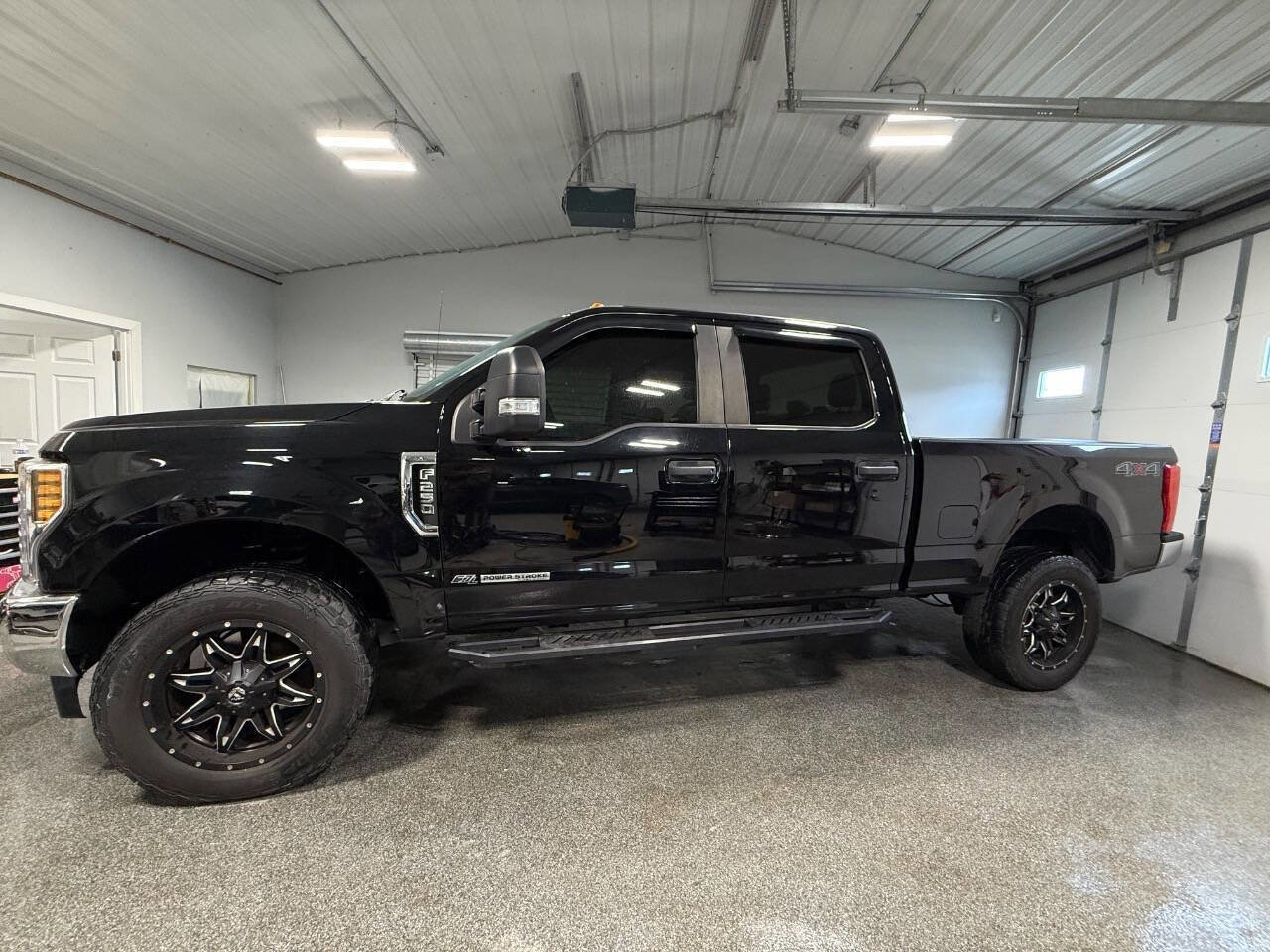 Used 2018 Ford F250 XL w/ Power Equipment Group image 4