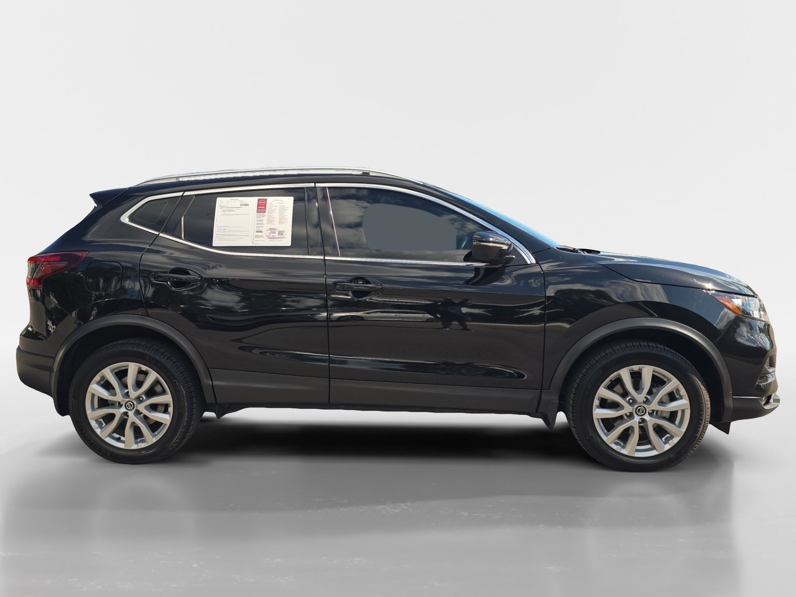 Certified 2022 Nissan Rogue Sport SV AWD/4WD image 7