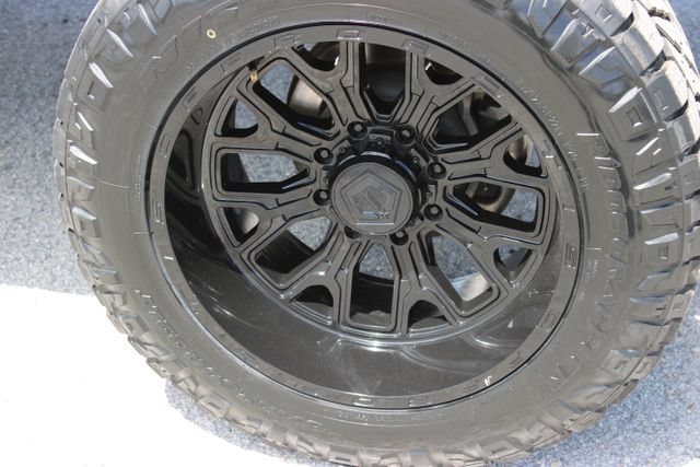 Used 2024 Chevrolet Silverado 2500 LTZ w/ LTZ Plus Package AWD/4WD image 16