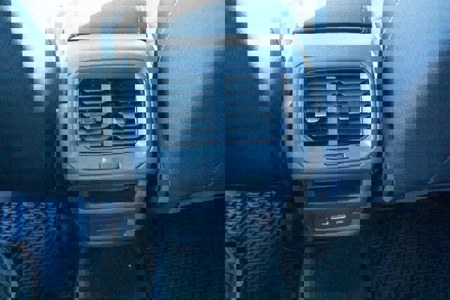 New 2026 Volkswagen Taos SEL image 33