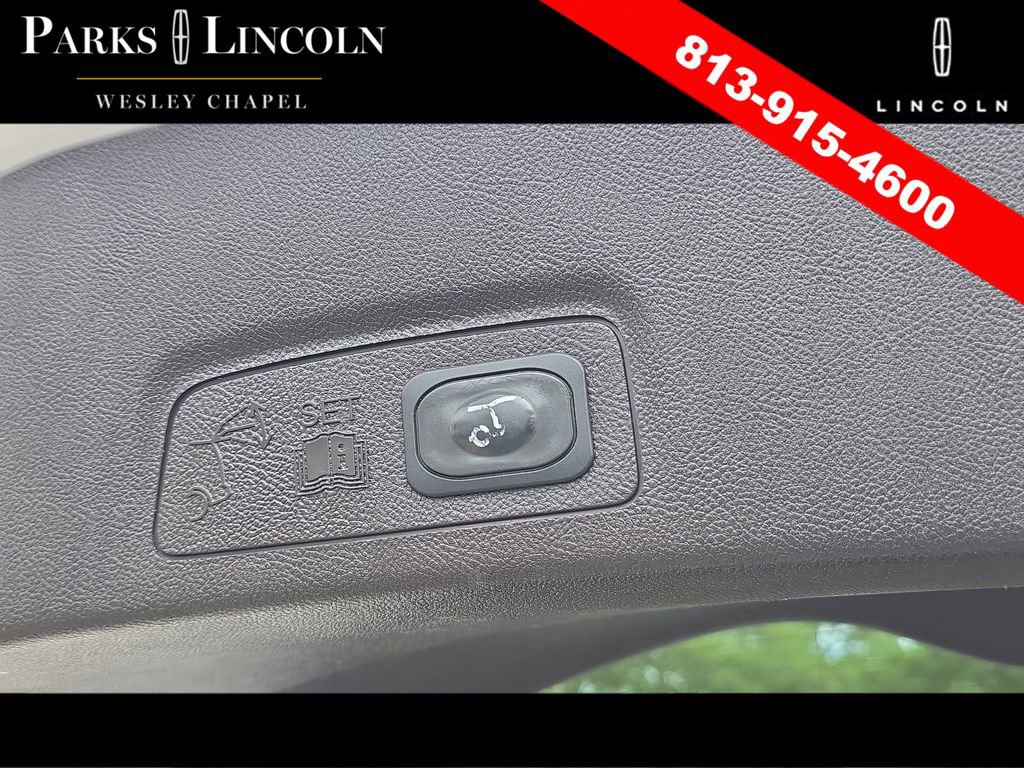 Used 2019 Lincoln MKC Premiere image 9