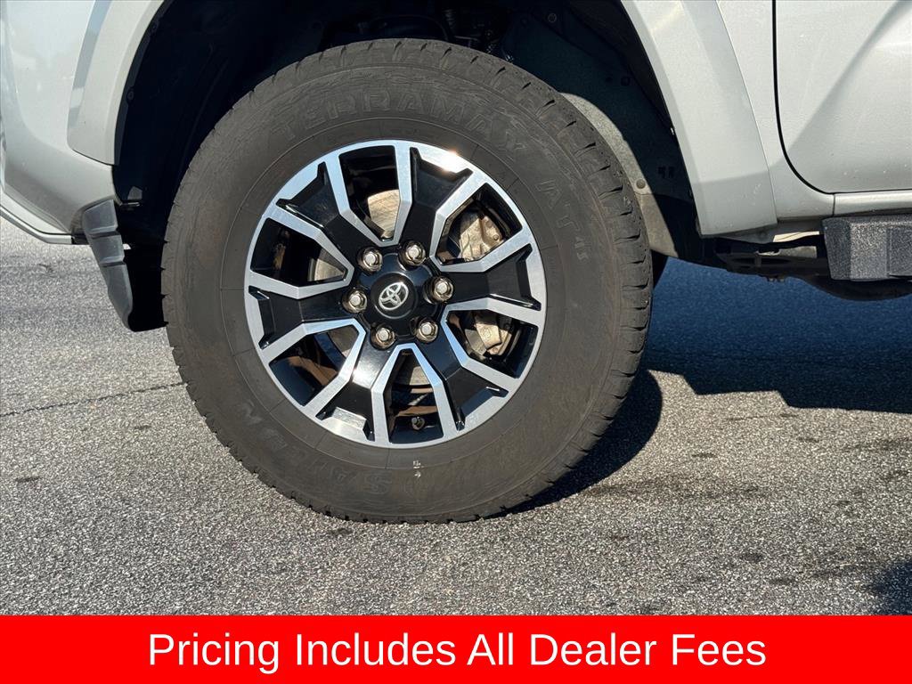 Used 2021 Toyota Tacoma TRD Sport w/ Technology Package RWD image 9