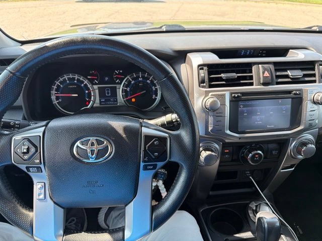 Used 2016 Toyota 4Runner SR5 Premium w/ Convenience Package AWD/4WD image 7