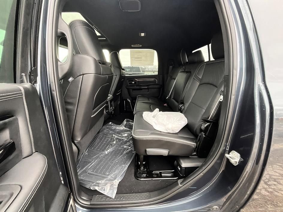 New 2026 RAM 3500 Limited image 30