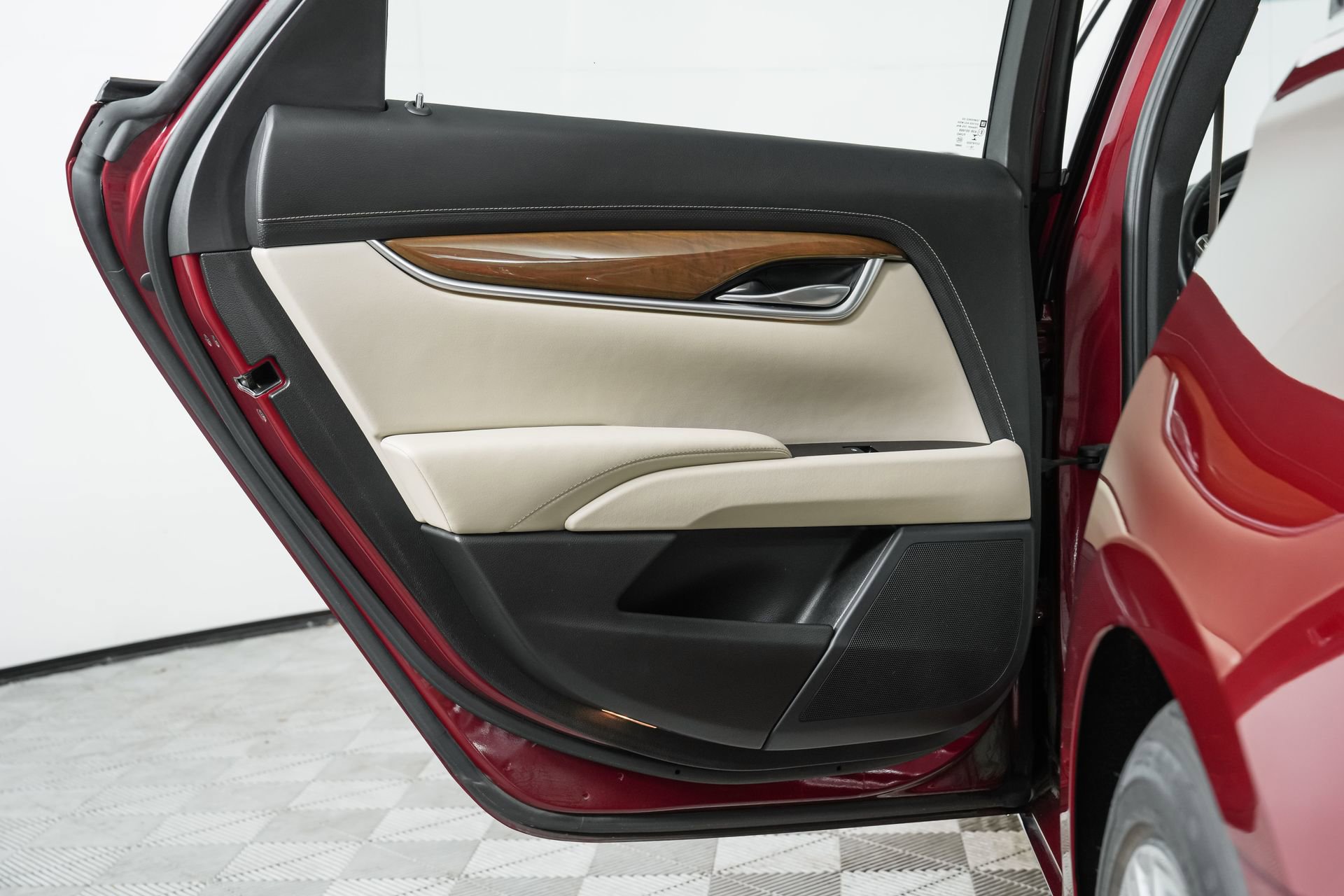 Used 2019 Cadillac XTS Luxury w/ Driver Awareness Package image 18