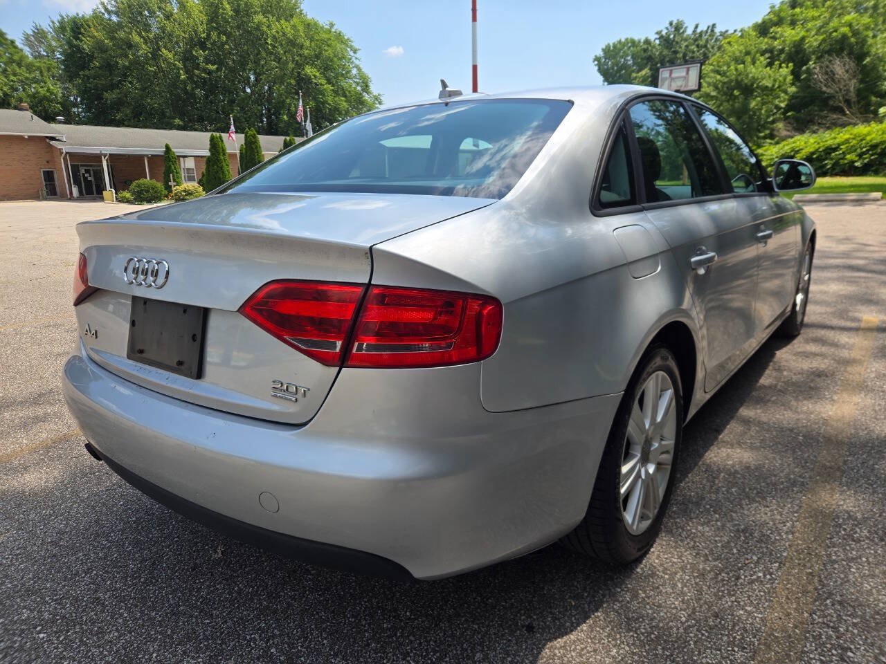 Used 2009 Audi A4 2.0T Premium FWD image 9