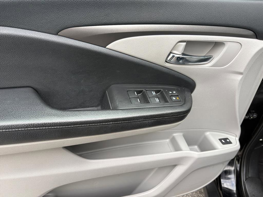 Used 2017 Honda Pilot EX-L image 22