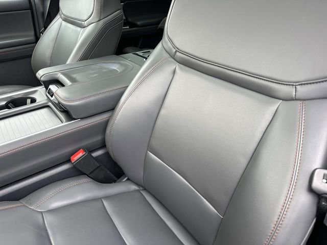 Certified 2025 Ford Expedition Max Active AWD/4WD image 3