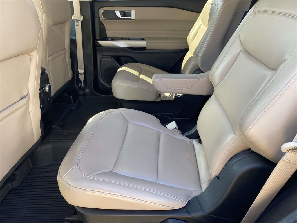 Used 2021 Ford Explorer XLT w/ Equipment Group 202A image 46