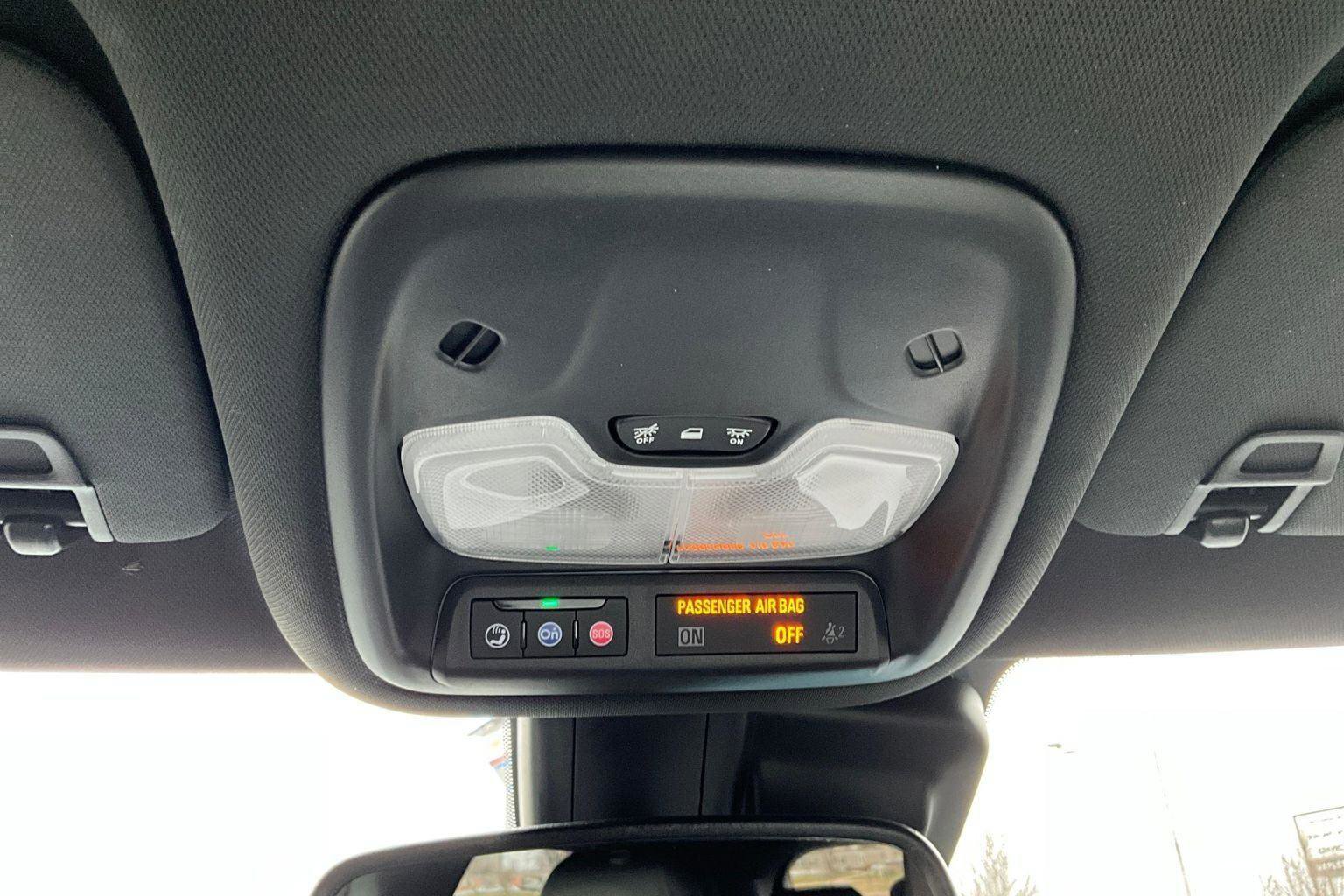 Used 2025 Chevrolet TrailBlazer RS w/ Convenience Package image 37