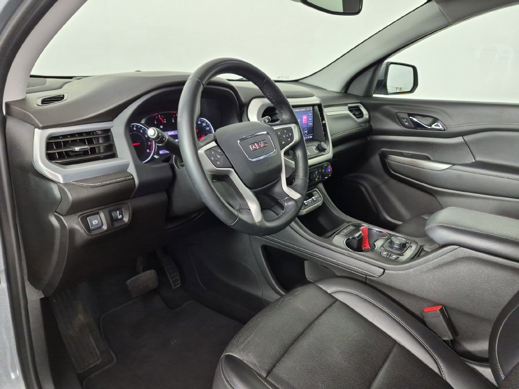 Certified 2023 GMC Acadia SLT FWD image 17
