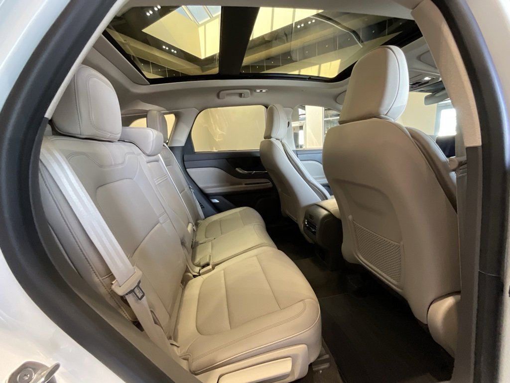 Used 2021 Lincoln Corsair Reserve w/ Sport Package image 22