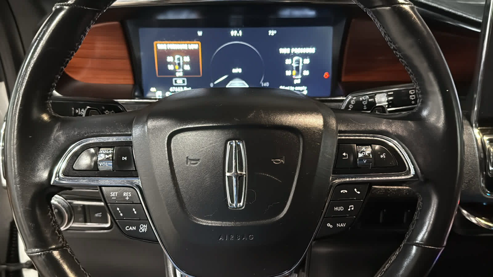 Used 2020 Lincoln Navigator Reserve w/ Luxury Package AWD/4WD image 11