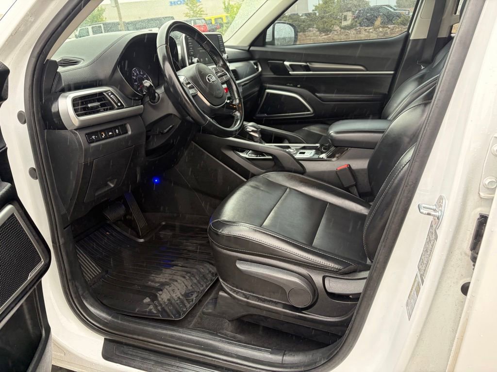 Used 2020 Kia Telluride LX AWD/4WD image 16