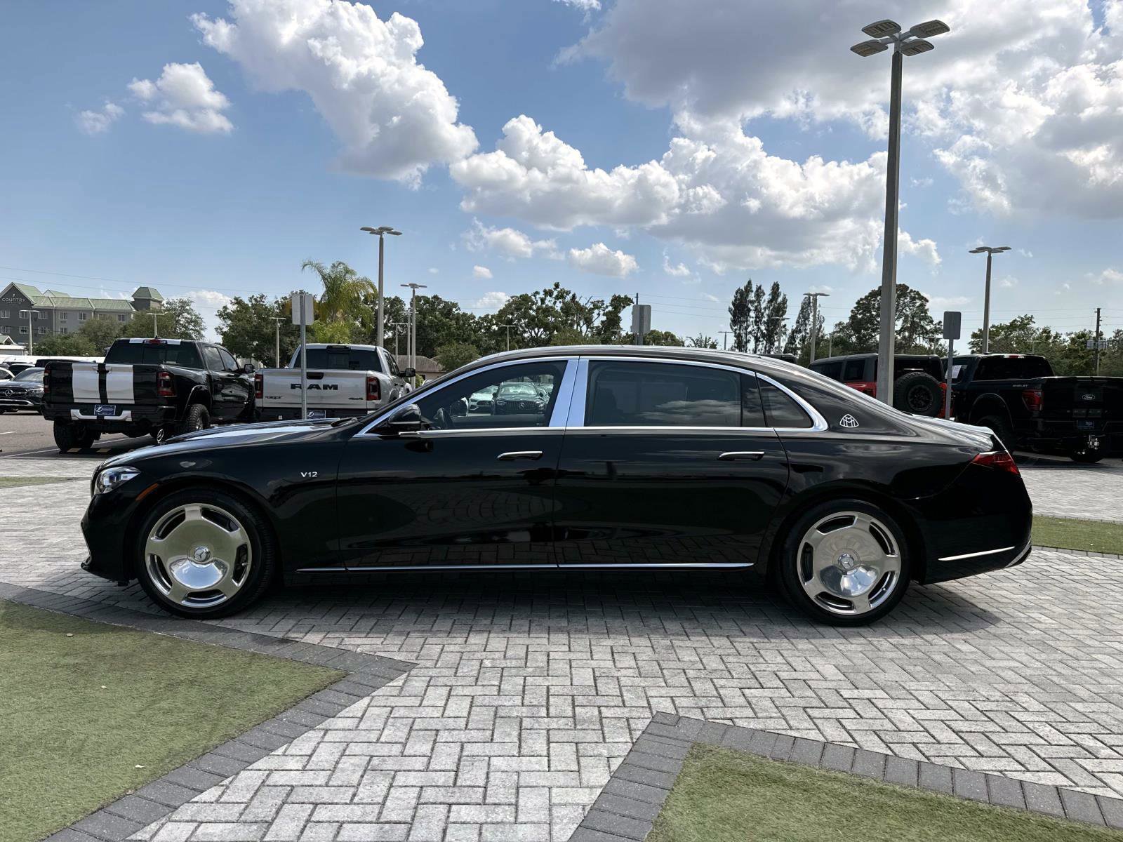 Certified 2024 Mercedes-Benz Maybach S 680 4MATIC image 3