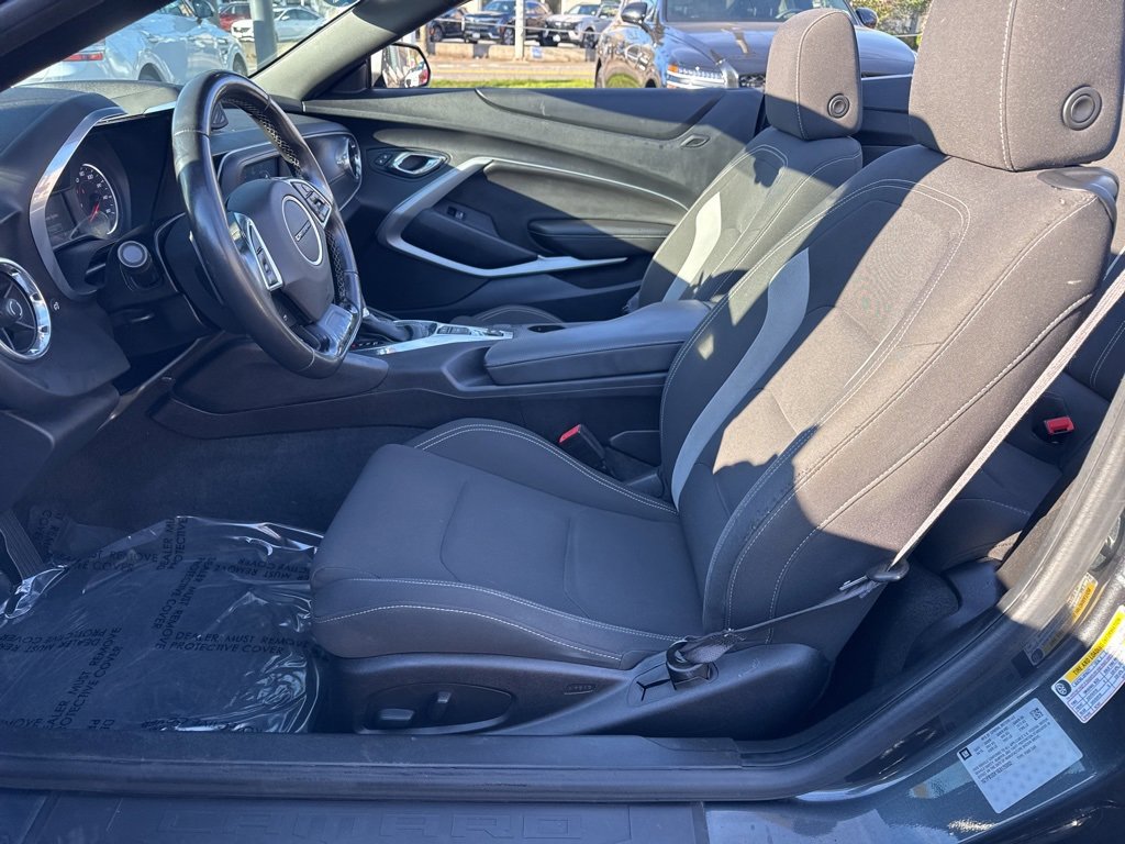 Used 2016 Chevrolet Camaro LT image 21