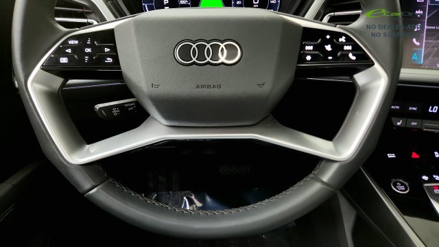 Used 2025 Audi Q4 e-tron Premium w/ Convenience Package AWD/4WD image 63
