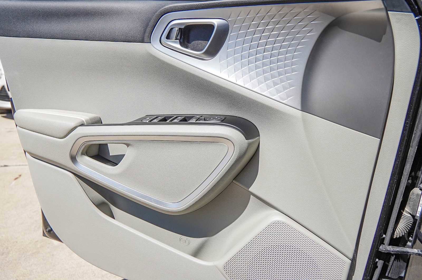 Certified 2023 Kia Soul LX w/ LX Technology Package image 22