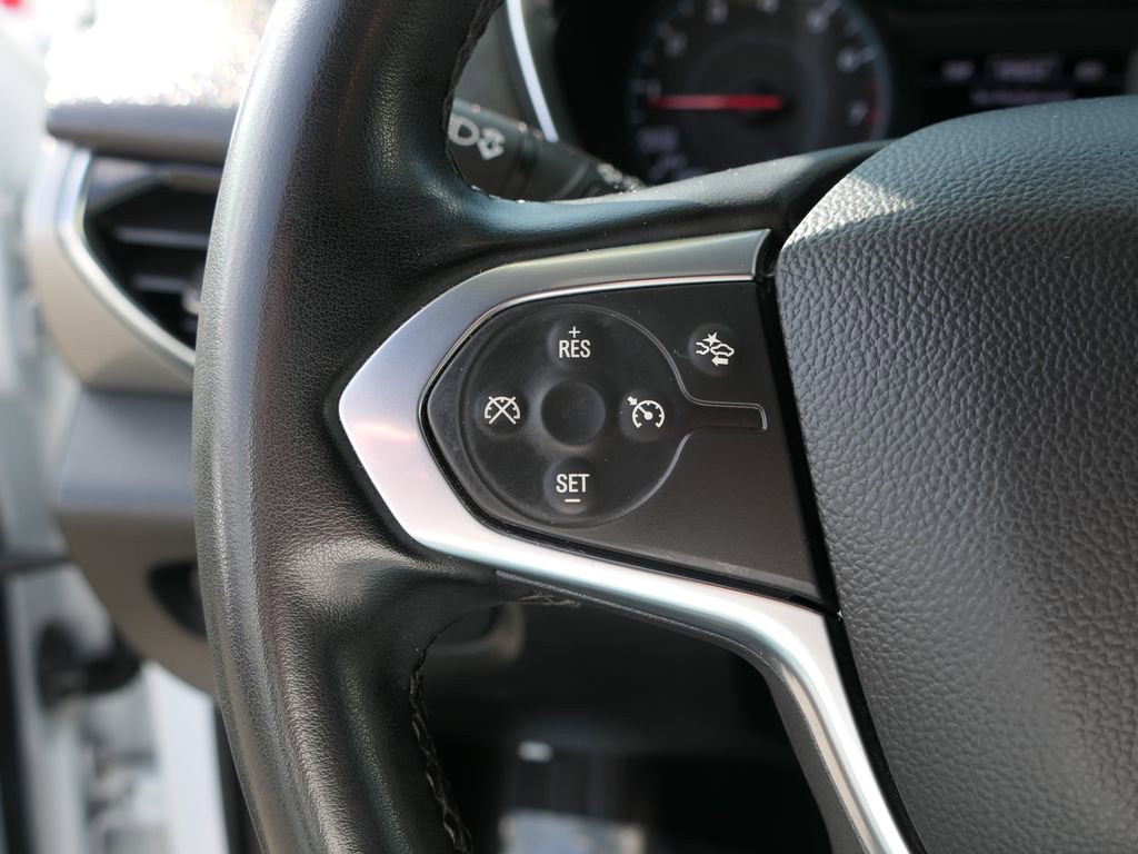 Used 2023 Chevrolet Traverse LT image 14