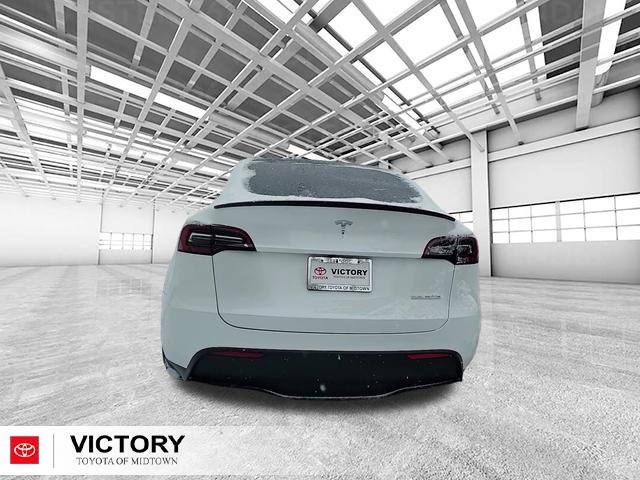Used 2023 Tesla Model Y Performance image 4