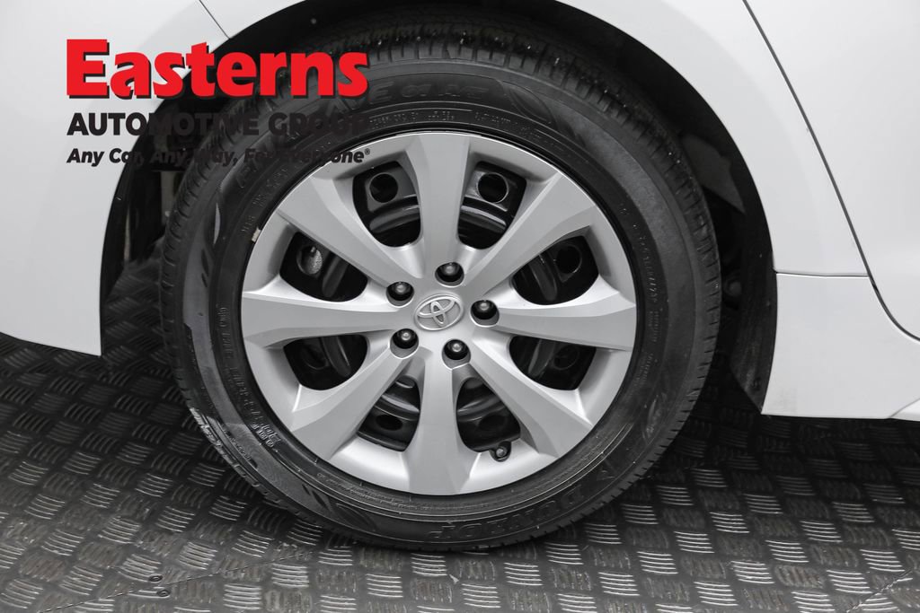 Used 2024 Toyota Corolla LE image 30