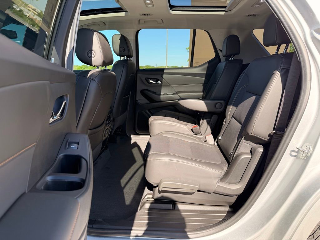 Used 2021 Chevrolet Traverse Premier w/ LPO, Floor Liner Package AWD/4WD image 32