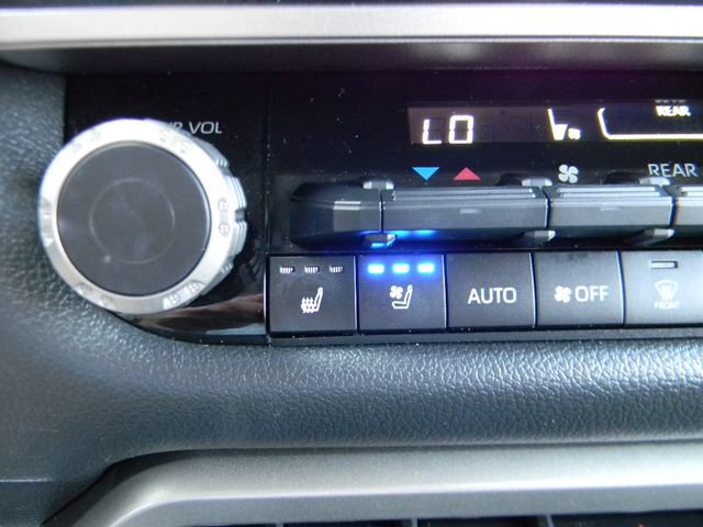 Used 2023 Toyota Sequoia Limited w/ TRD Off-Road Package AWD/4WD image 21