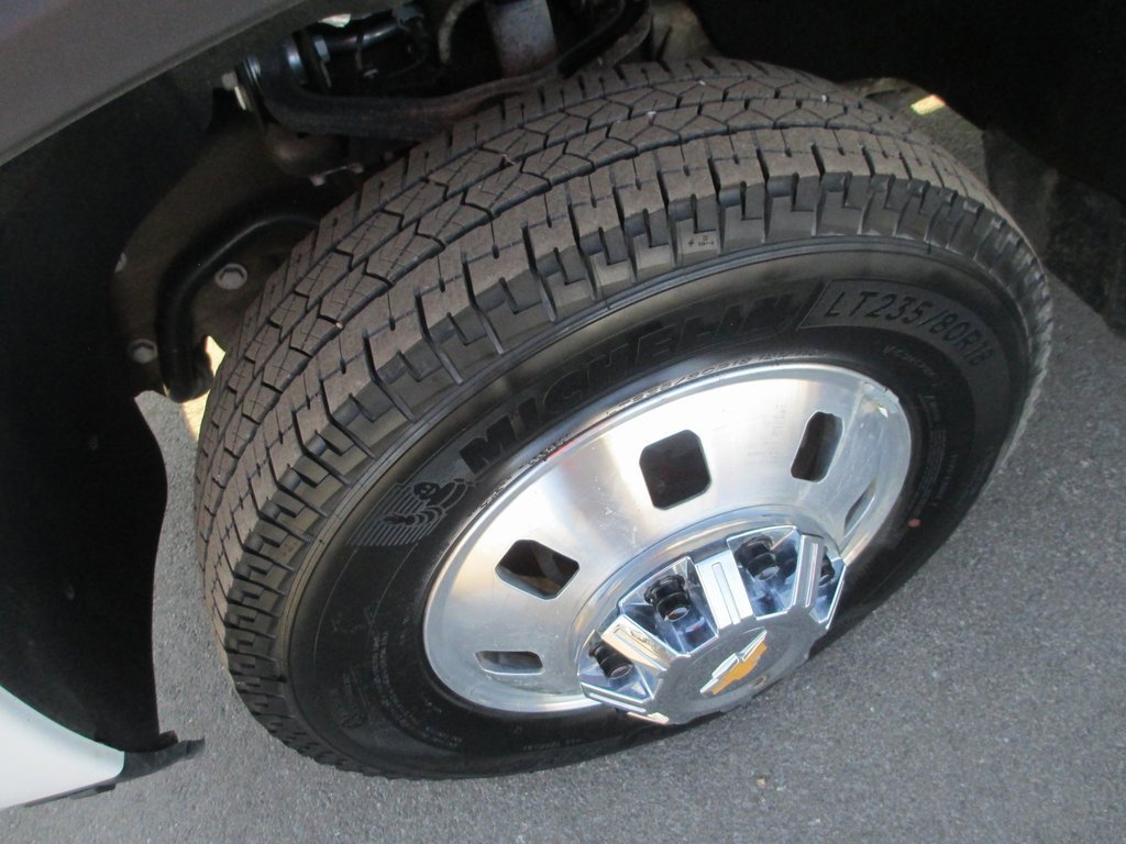 Certified 2024 Chevrolet Silverado 3500 High Country w/ High Country Premium Package image 13