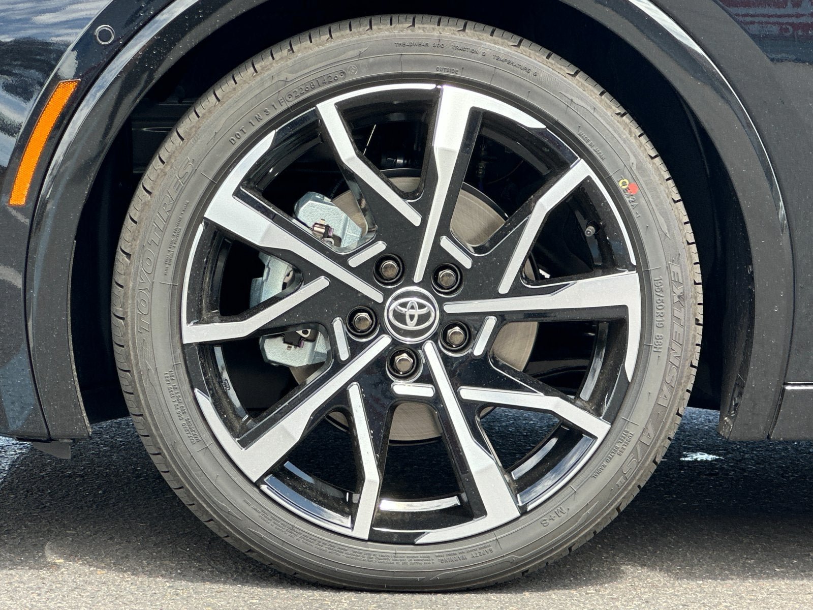 New 2026 Toyota Prius Plug-In Hybrid FWD image 31