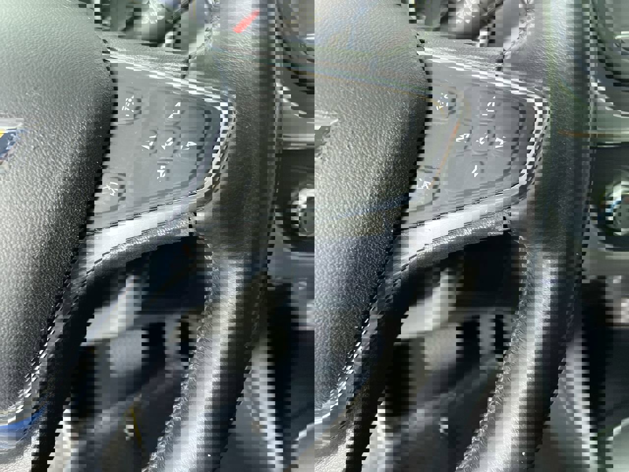 Used 2020 Chevrolet Equinox LT image 17