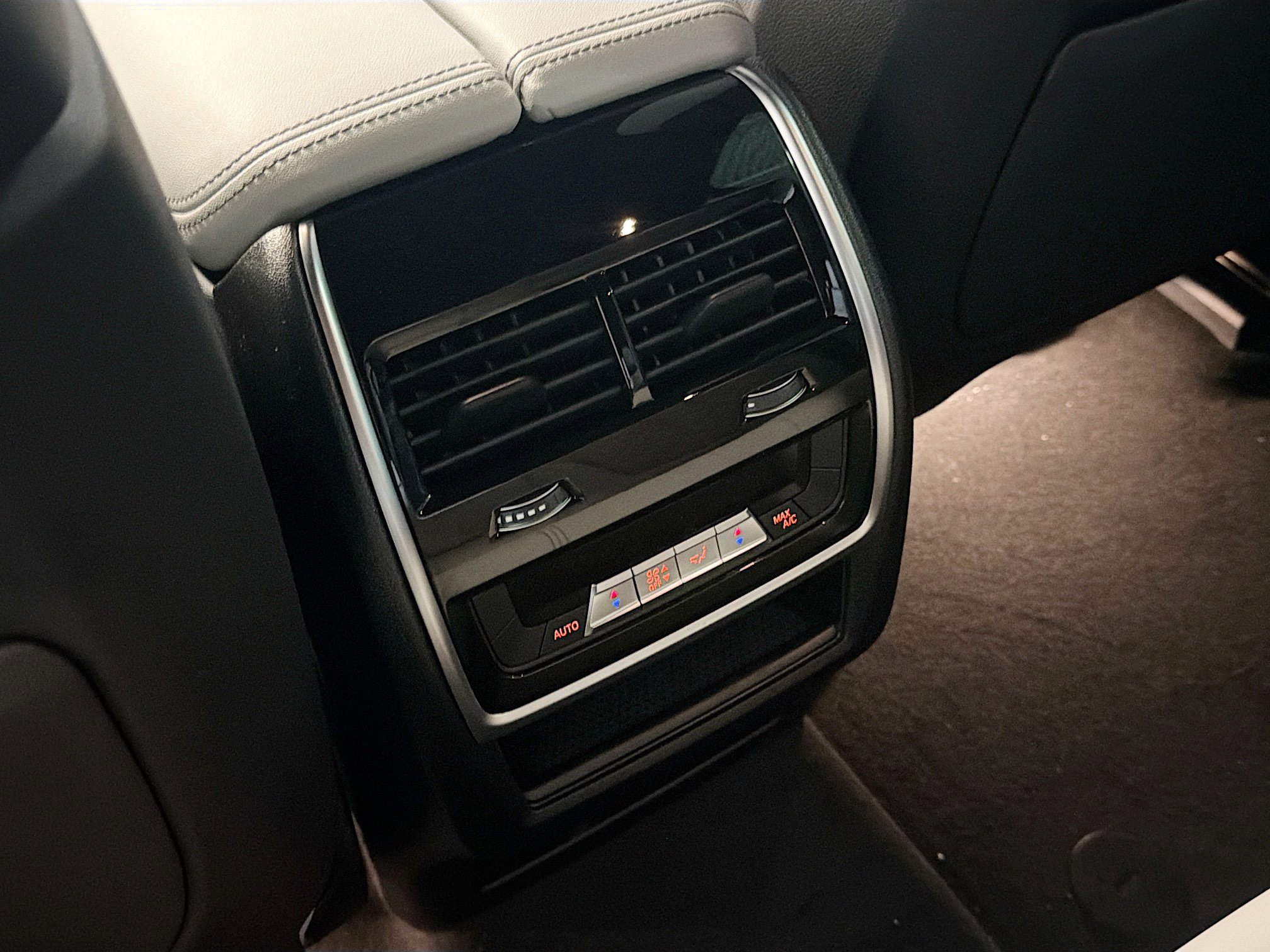 New 2026 BMW X5 xDrive50e w/ M Sport Package image 20