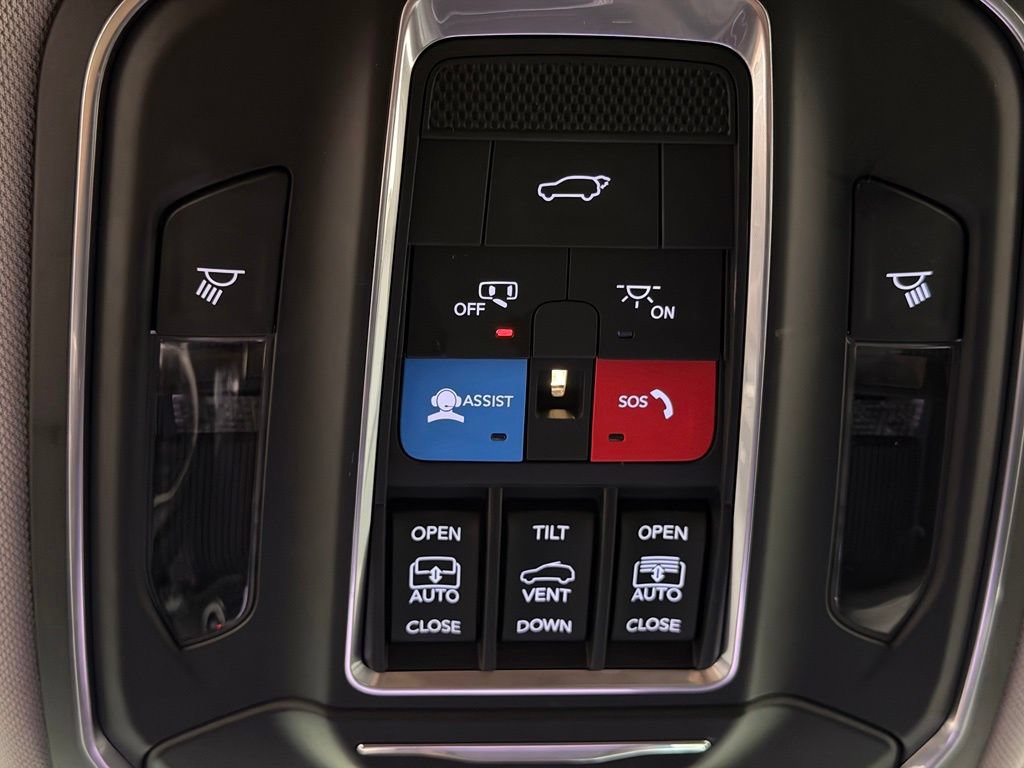 Used 2021 Jeep Grand Cherokee L Limited w/ Trailer Tow Group (B) AWD/4WD image 34
