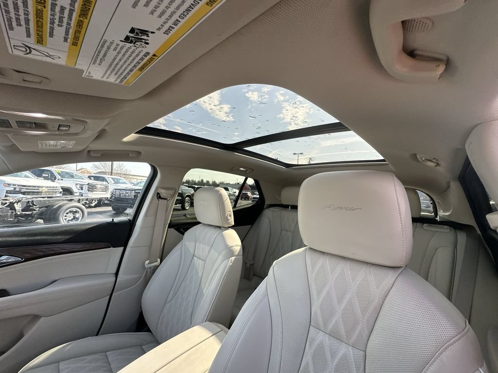 Used 2023 Buick Envision Avenir AWD/4WD image 22