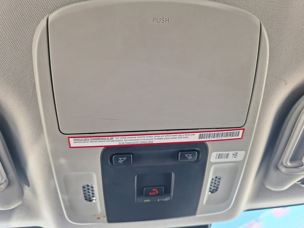 Used 2025 Toyota Camry LE image 19