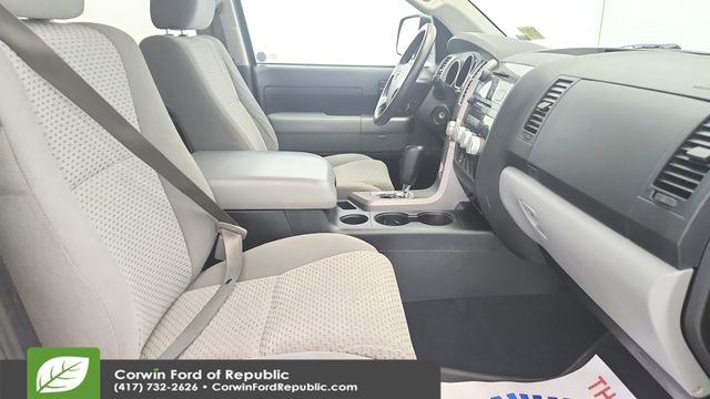 Used 2012 Toyota Tundra 4x4 CrewMax w/ Tow Pkg image 22