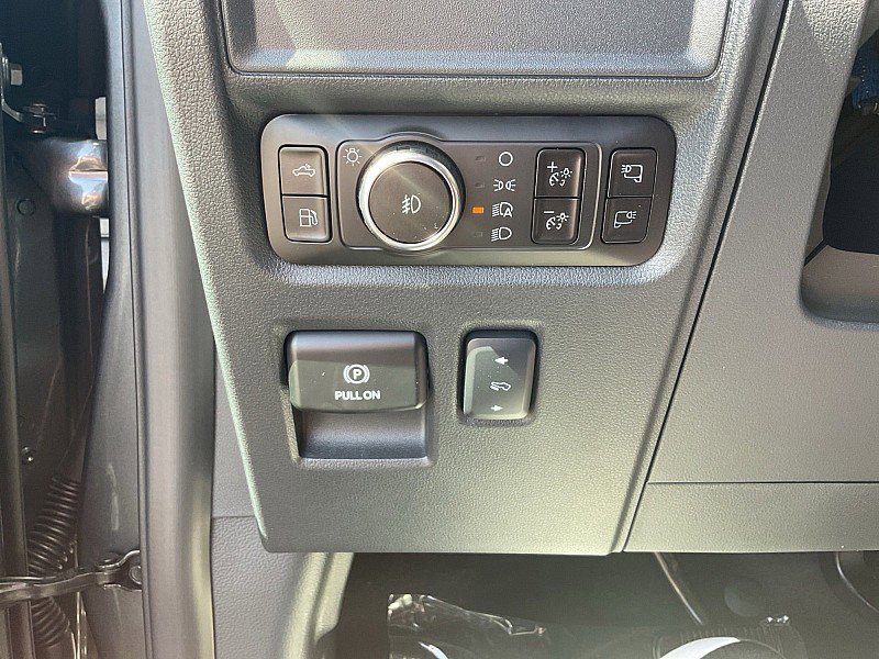 New 2025 Ford F150 Lariat w/ Equipment Group 501A Mid image 25
