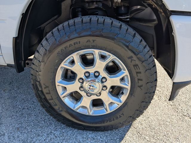 Used 2024 RAM 2500 Laramie AWD/4WD image 11
